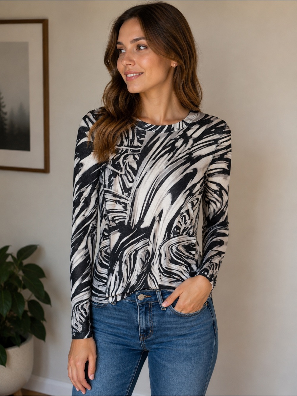 Karen Kane Black & White Marble Swirl Long Sleeve Top